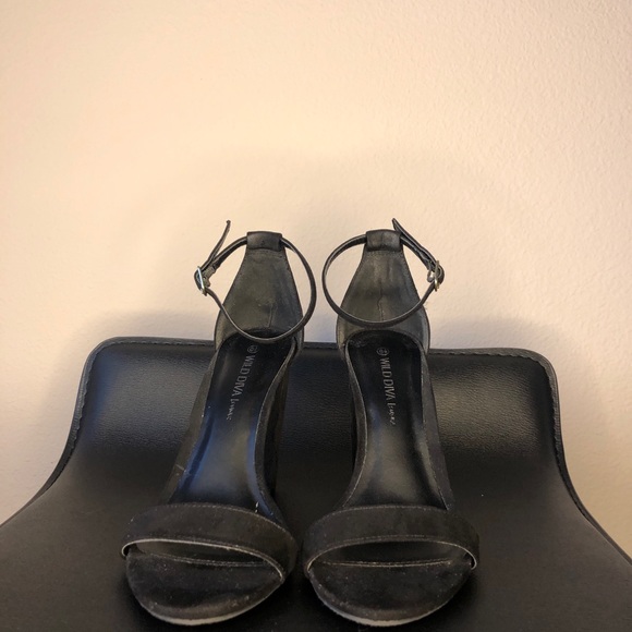 Black open toed silk heels - Picture 1 of 5